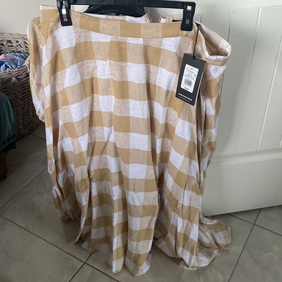 NWT Two piece skirt and blouse set - Picture 2 of 5